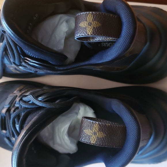 Louis Vuitton Archlight Trainer Monogram Black - Picture 13 of 13